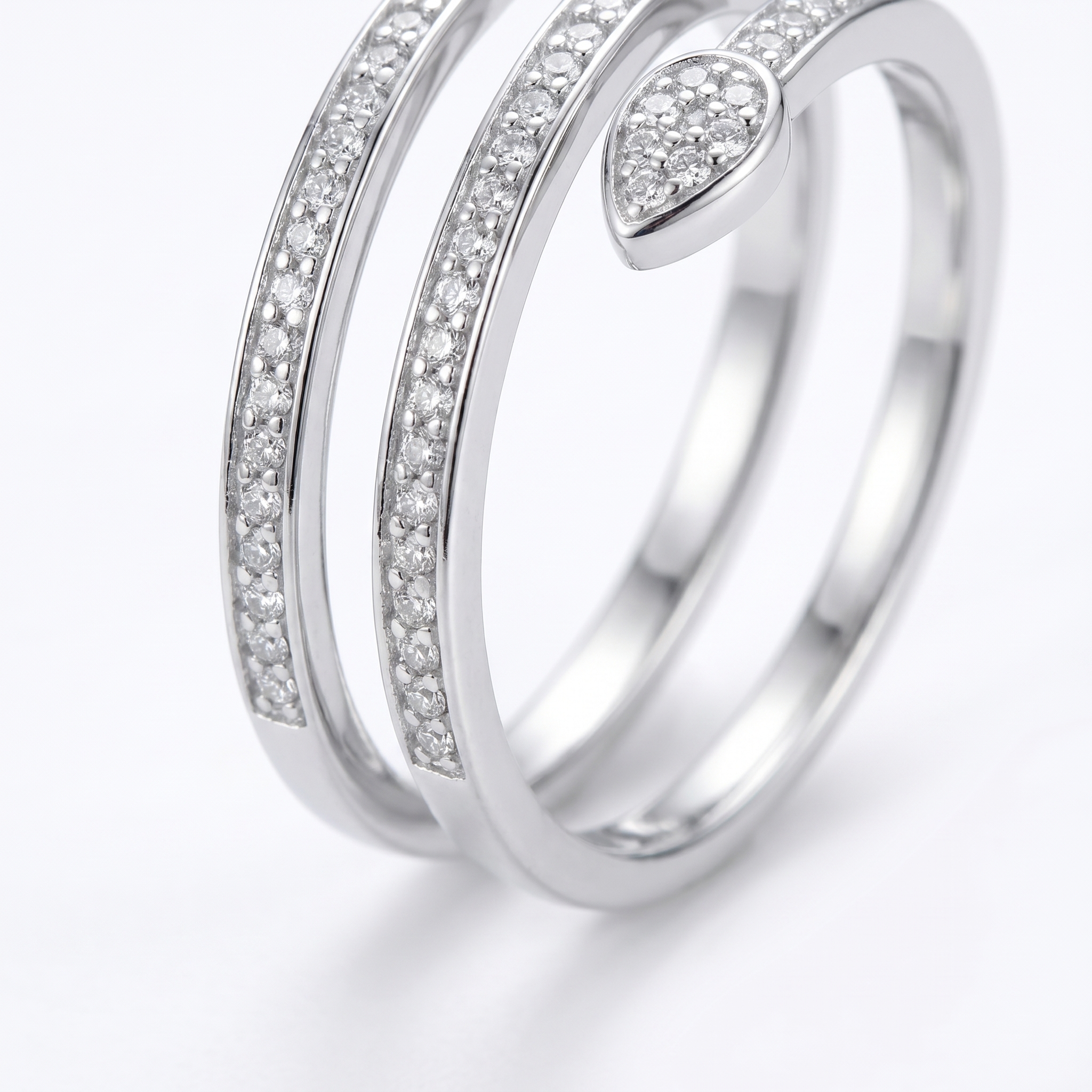 intertwined triple band diamond ring