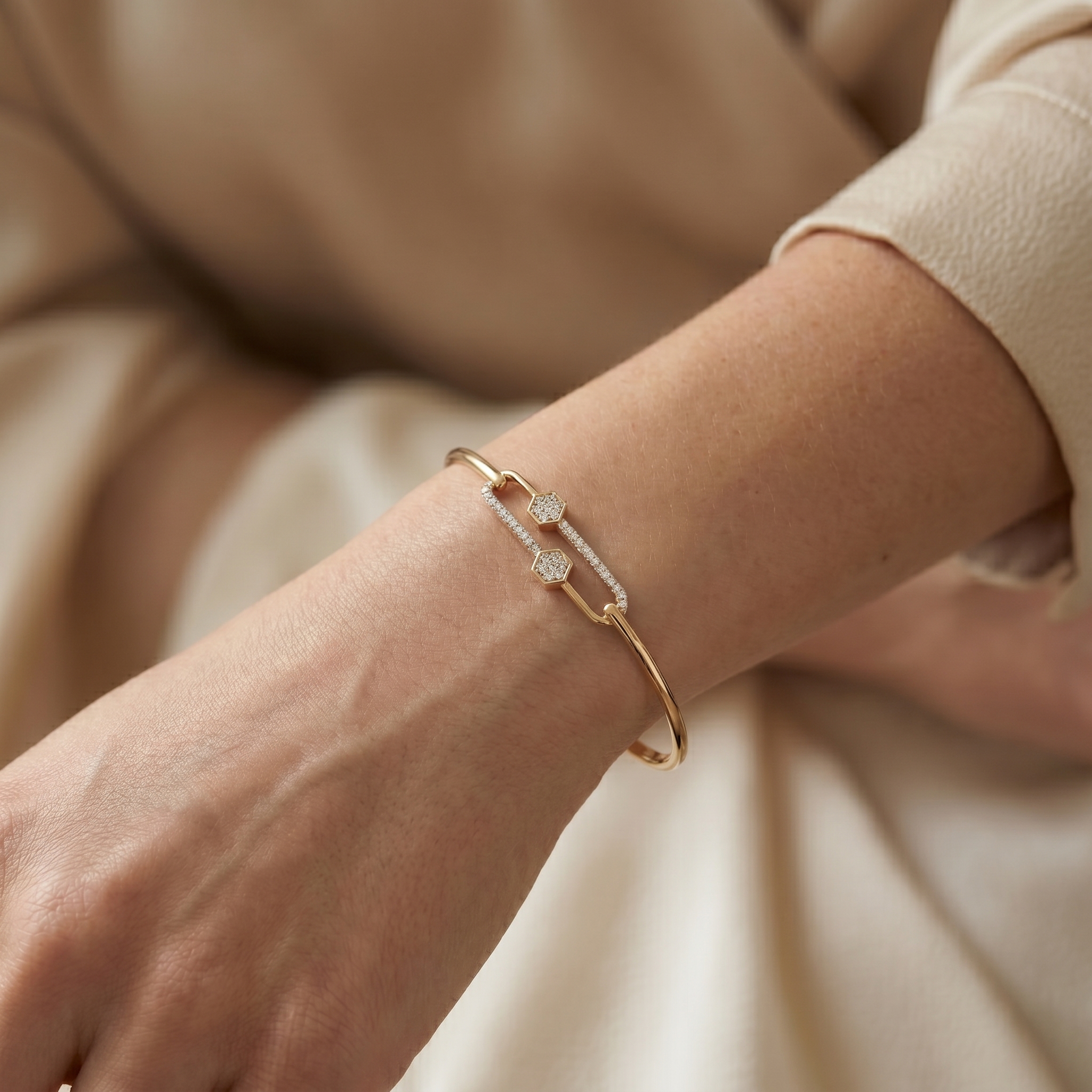 intertwined triple band diamond ring